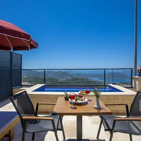 Luxury Flat With Infinity Pool In Appartamento *